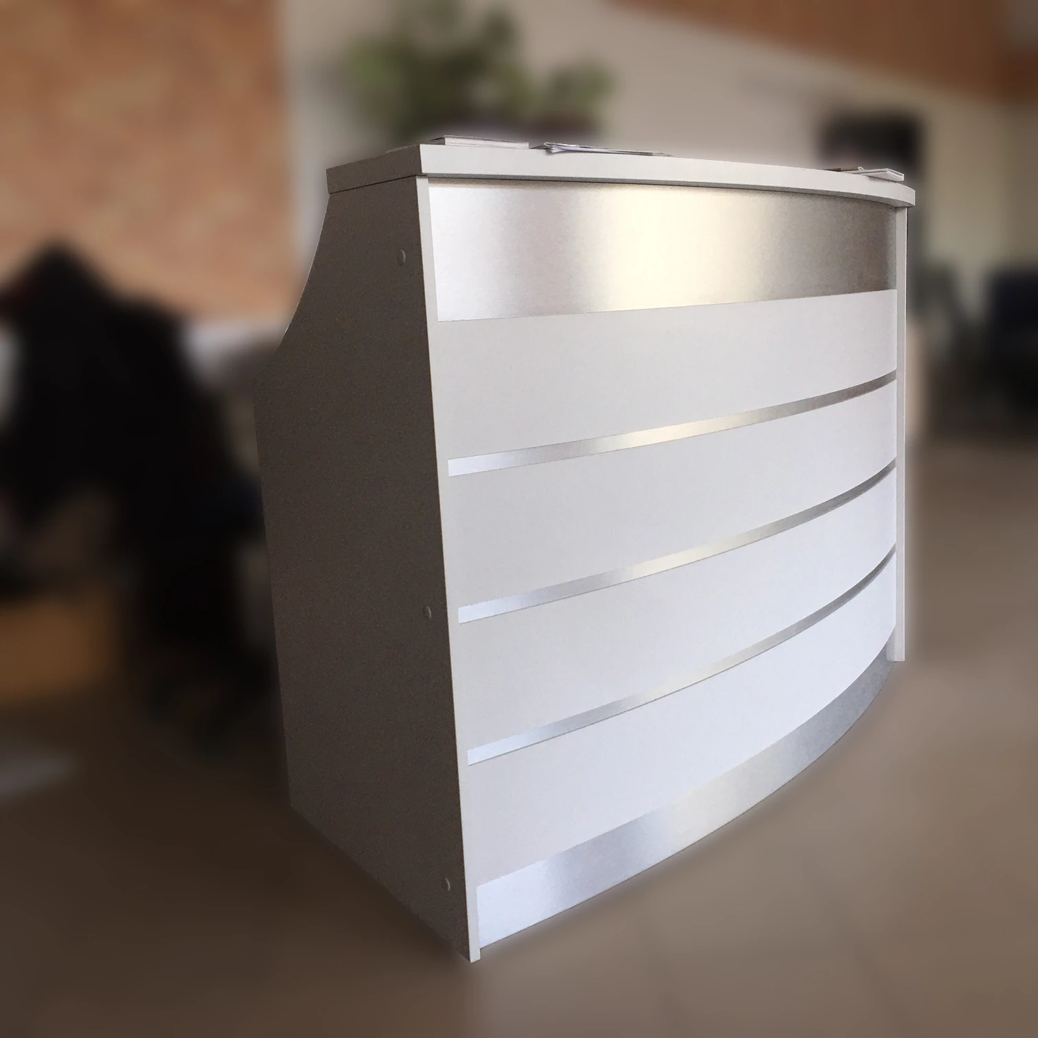 Zdjęcie używanej lady recepcyjnej